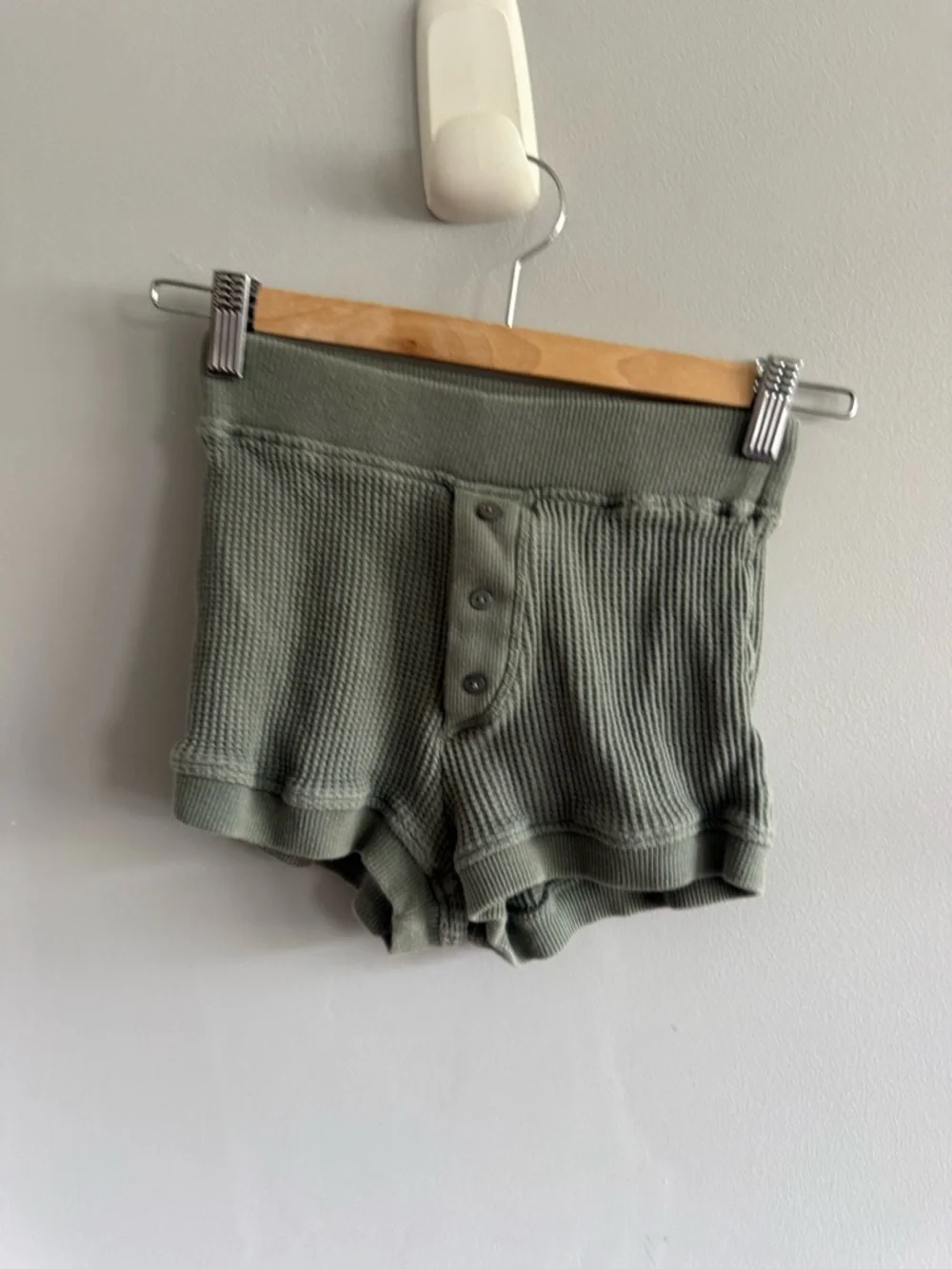 Zara Olive Ribbed Knit Button-Front Lounge Shorts